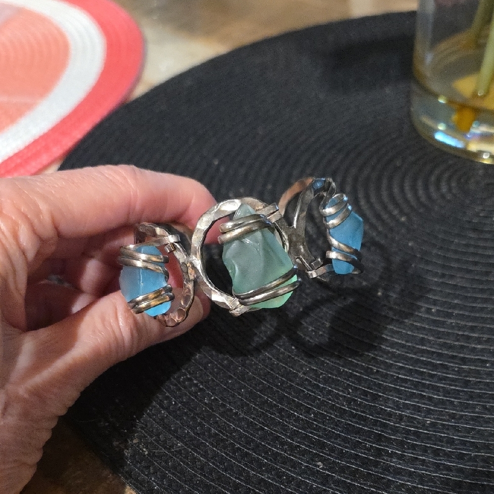 Chic Silver Bracelet with Blue and Green Accents